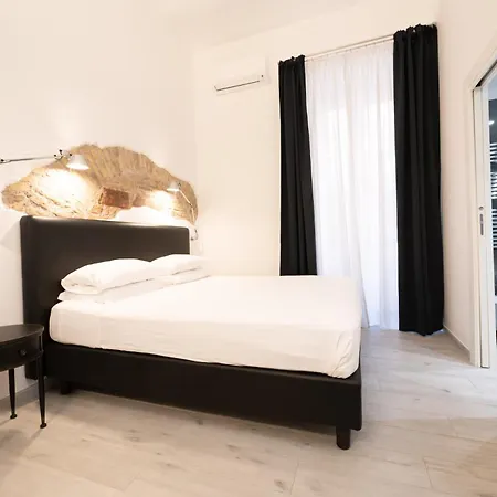 Inn Urbe Colosseo Rome Exterior photo